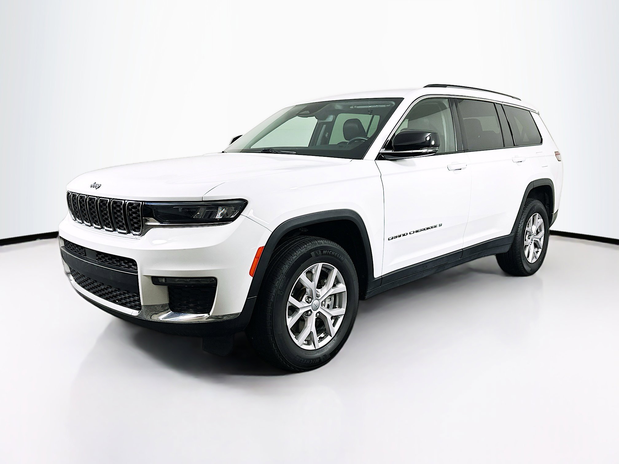 Used 2021 Jeep Grand Cherokee L Limited image 3