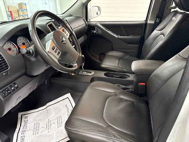 Used 2020 Nissan Frontier PRO-4X w/ Pro-4x Utility Package AWD/4WD image 16