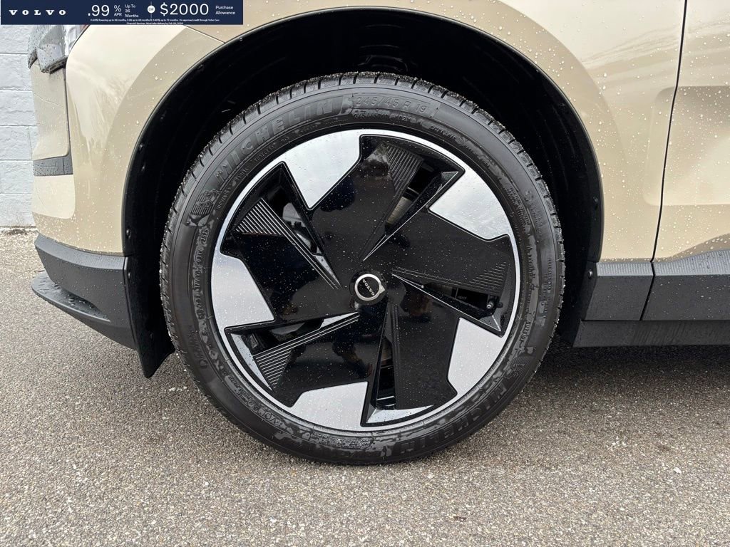 New 2026 Volvo EX30 Plus w/ Climate Package image 9
