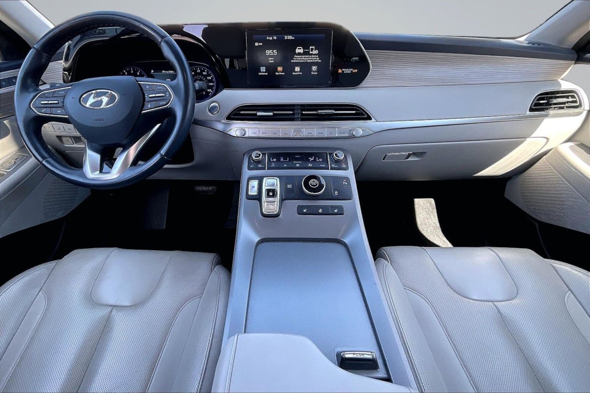 Used 2020 Hyundai Palisade SEL w/ Premium Package FWD image 16