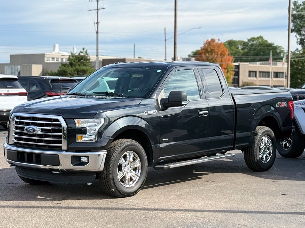 Used 2015 Ford F150 XLT w/ Equipment Group 302A Luxury AWD/4WD image 41