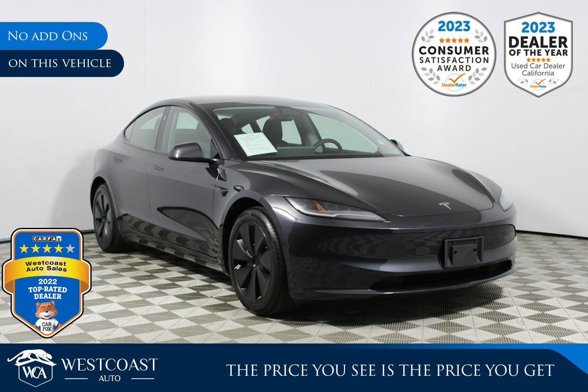 Used 2024 Tesla Model 3 Standard Range image 1
