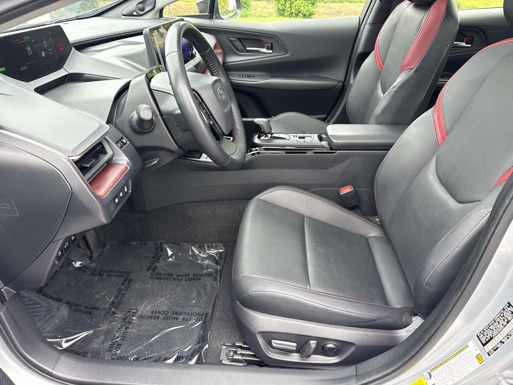 Used 2024 Toyota Prius Prime Premium FWD image 25