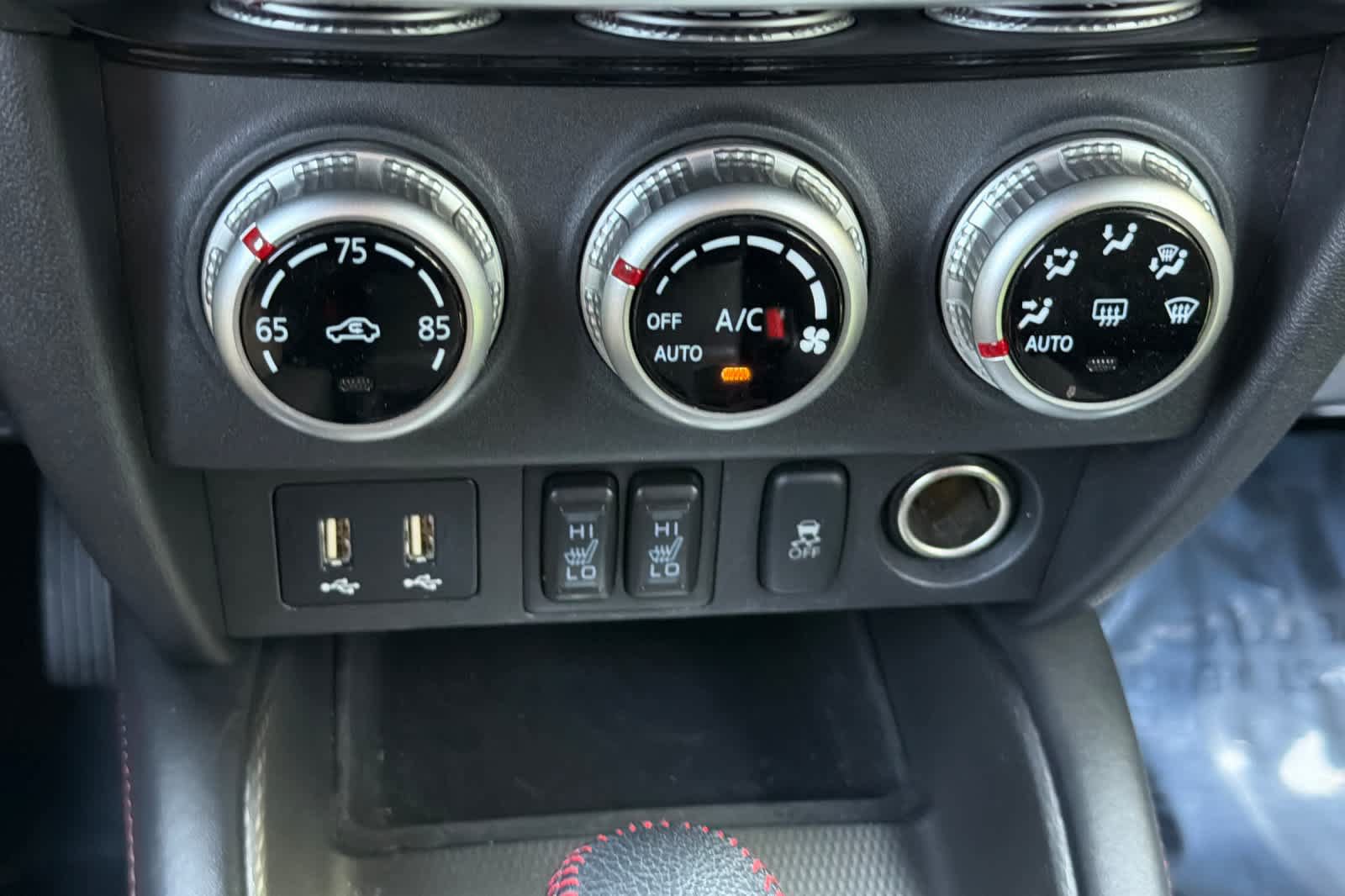 Used 2025 Mitsubishi Outlander Sport LE AWD/4WD image 22
