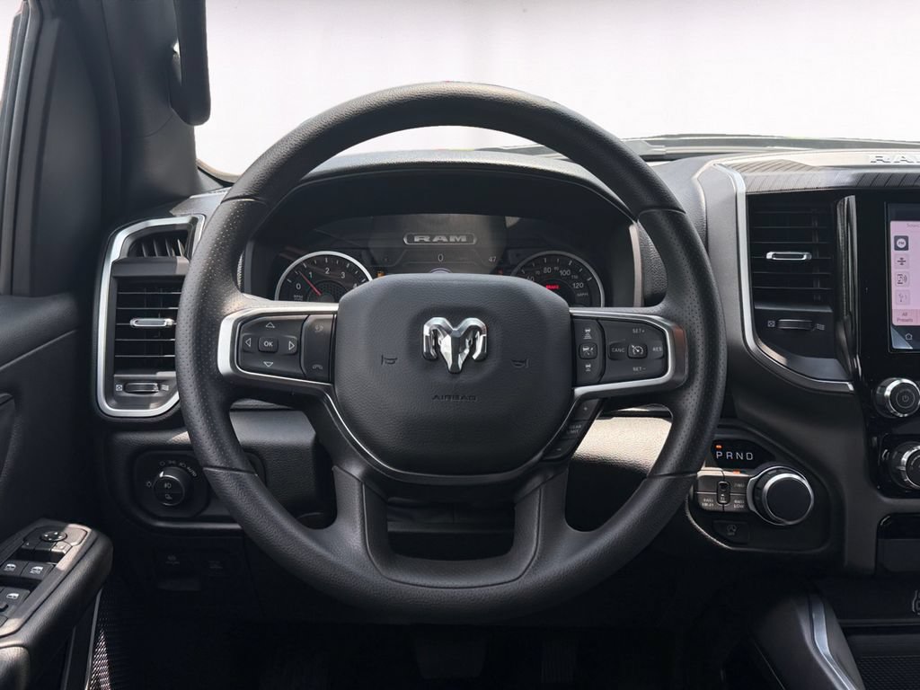 New 2026 RAM 1500 Express AWD/4WD image 12
