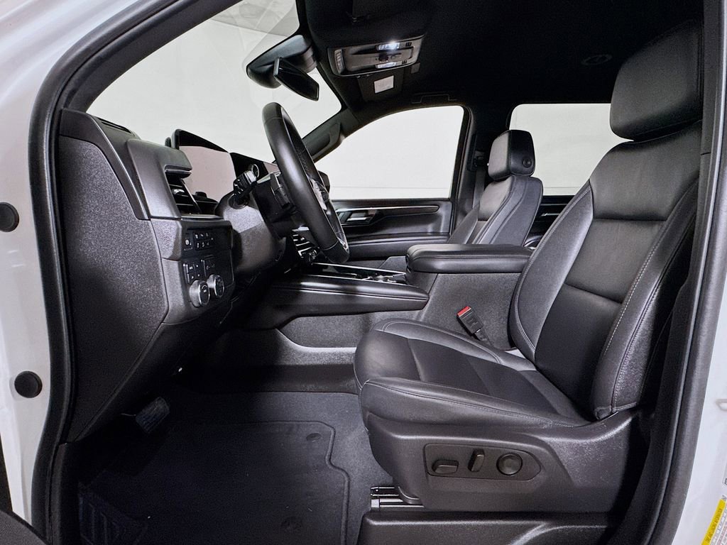 Certified 2025 Chevrolet Suburban Z71 AWD/4WD image 19