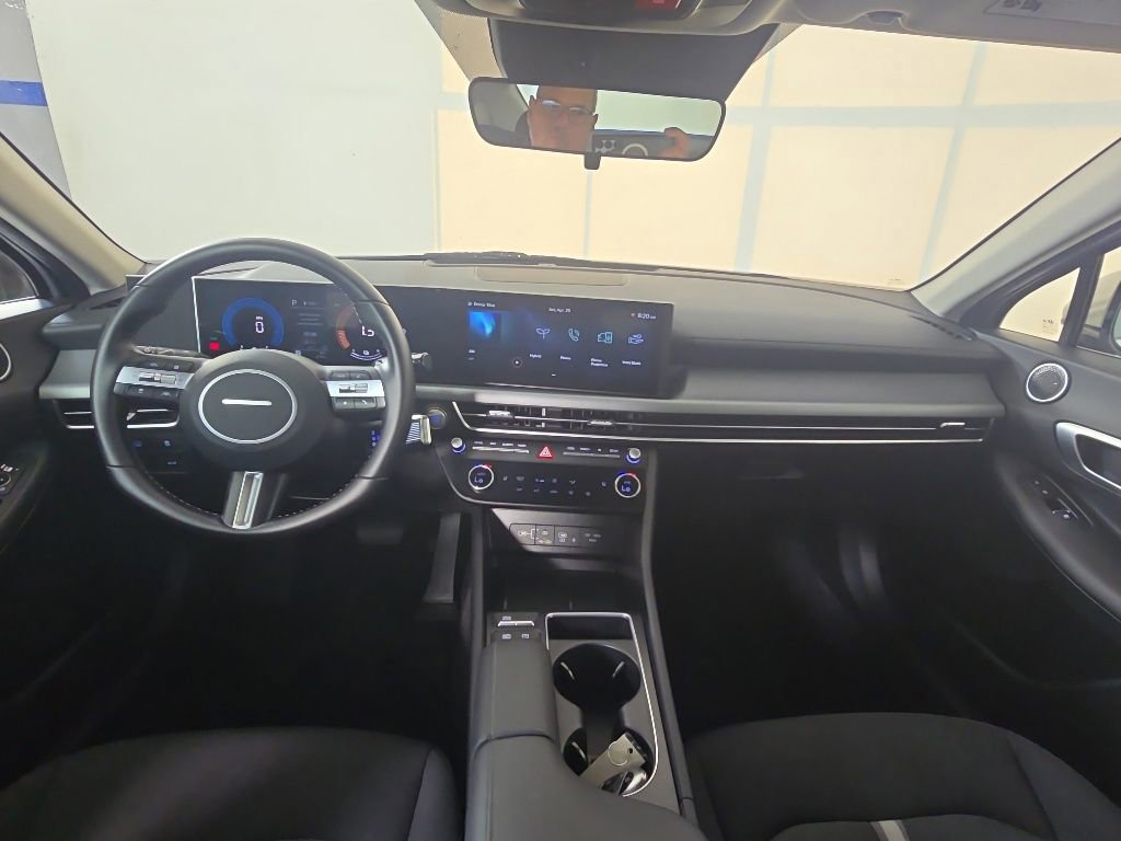 Used 2025 Hyundai Sonata SEL FWD image 27