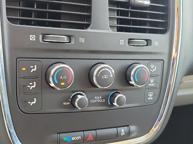 Used 2020 Dodge Grand Caravan SE w/ UConnect Hands-Free Group FWD image 24