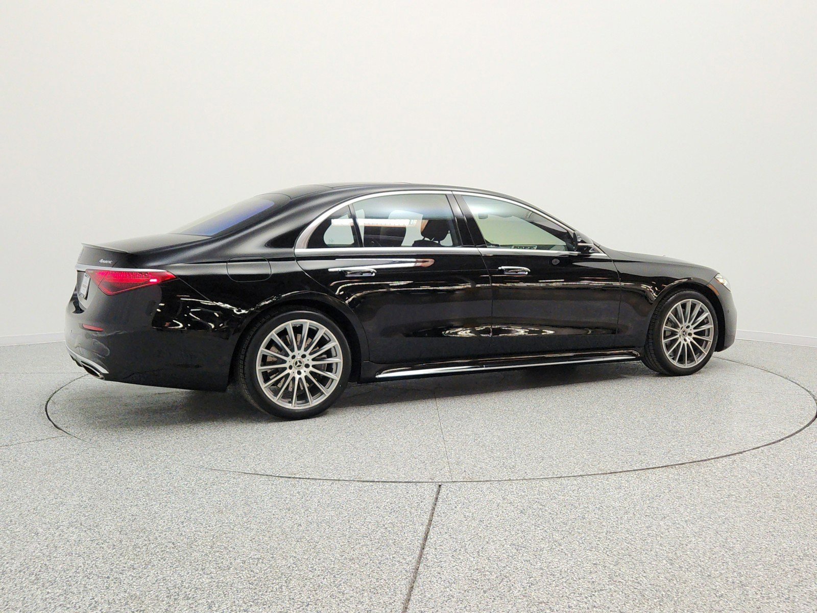 Certified 2023 Mercedes-Benz S 580 4MATIC Sedan image 5