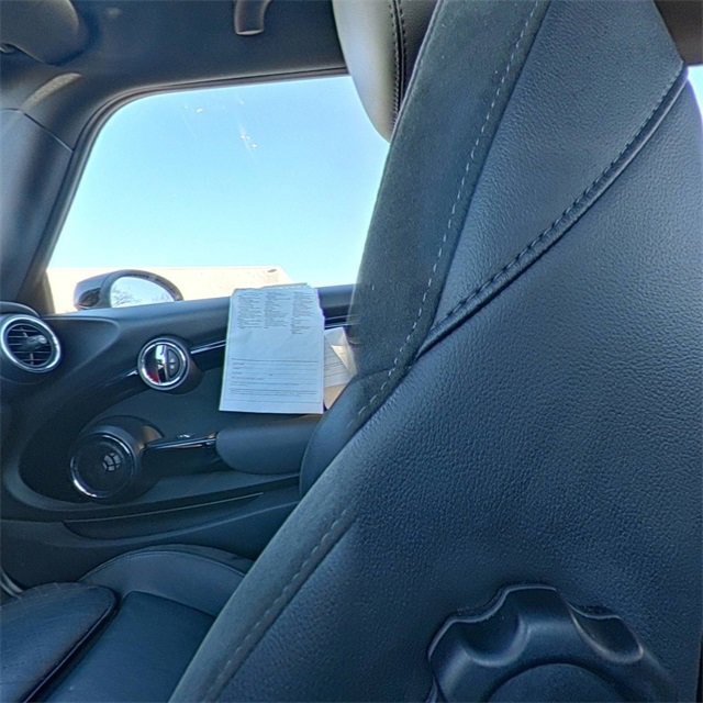 Used 2020 MINI Cooper S image 26