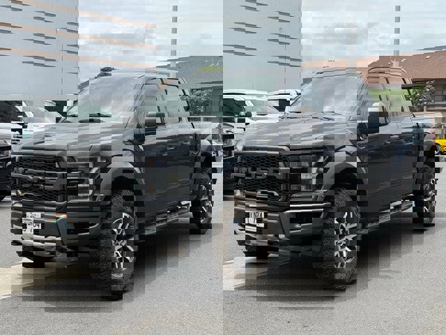 Used 2018 Ford F150 Raptor w/ Equipment Group 801A Mid