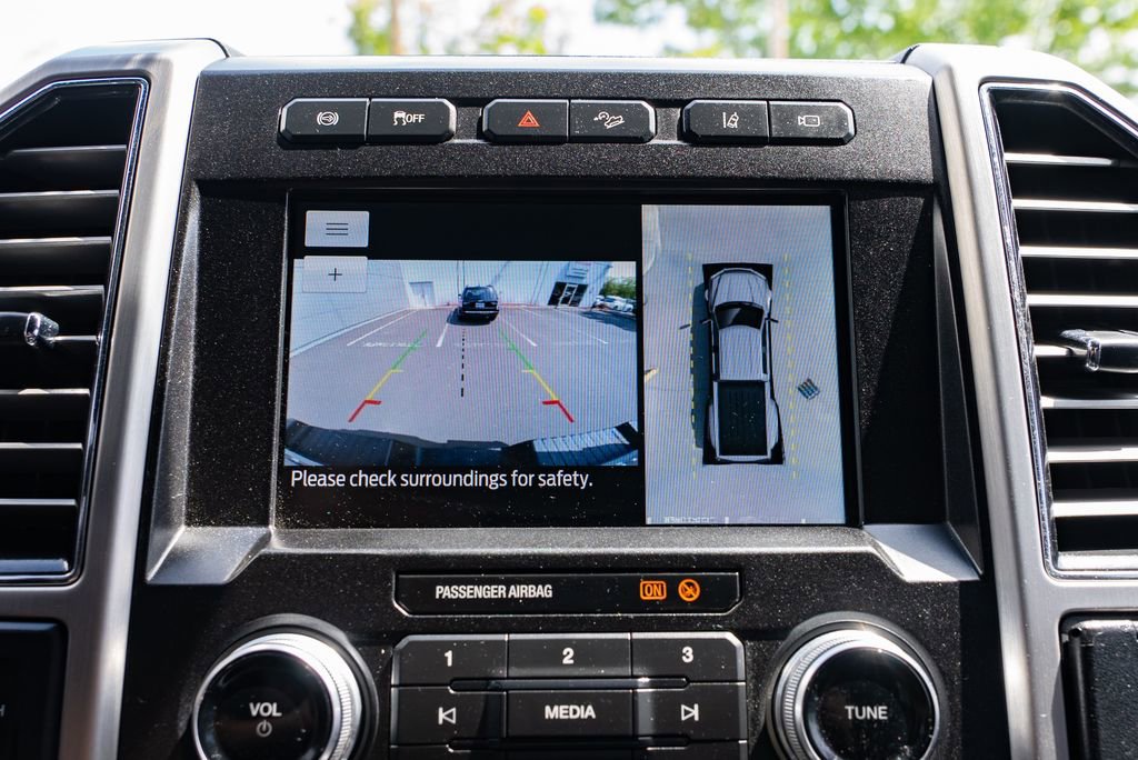 Used 2020 Ford F350 Platinum AWD/4WD image 18
