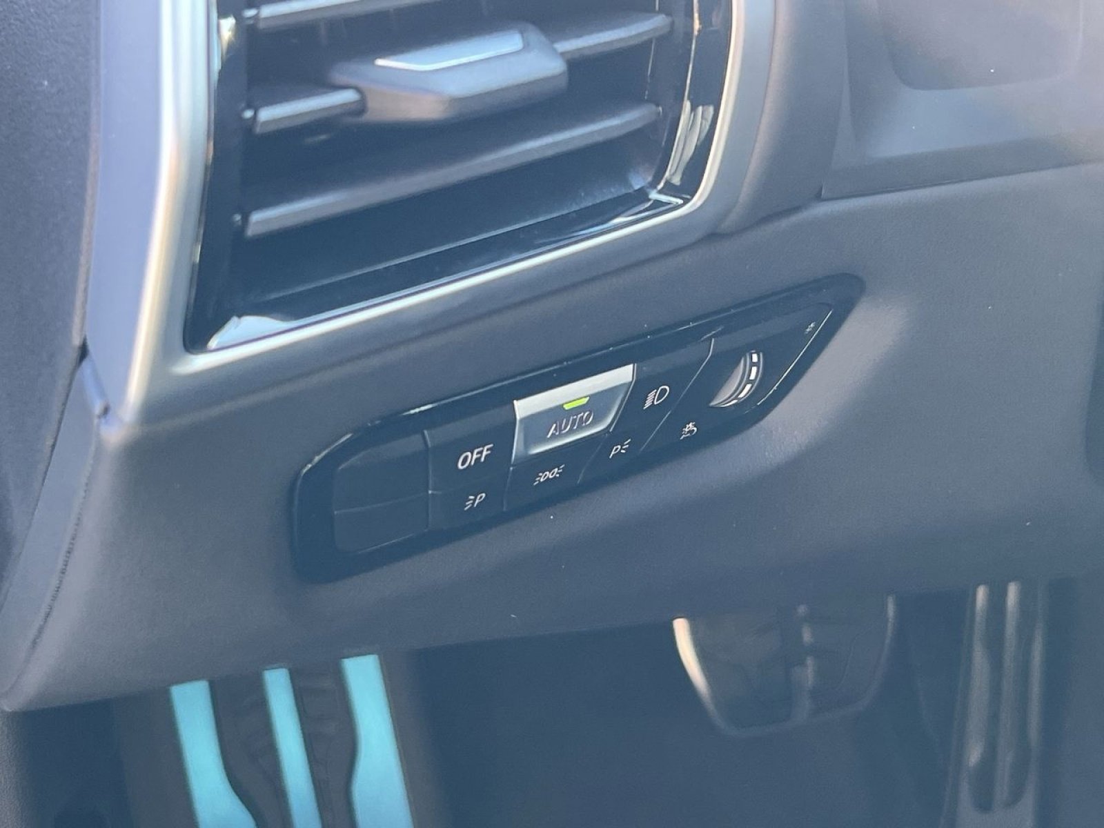 New 2025 BMW M8 Competition image 31