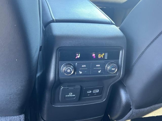 Certified 2022 GMC Acadia SLT w/ Elevation Edition image 17
