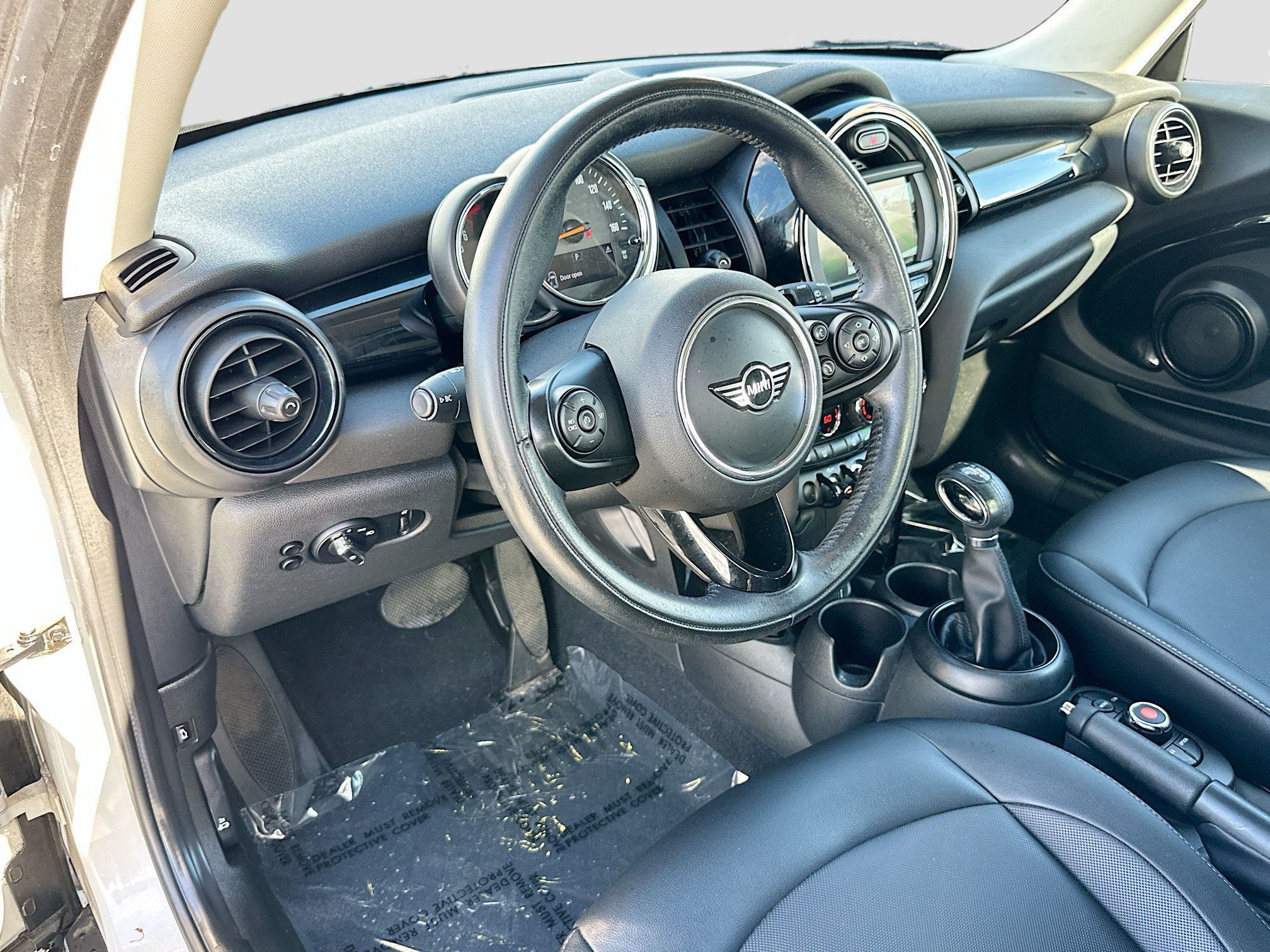 Used 2019 MINI Cooper 2-Door Hardtop FWD image 9