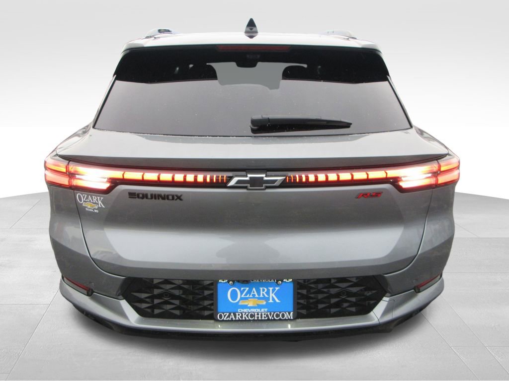 New 2026 Chevrolet Equinox EV RS image 4