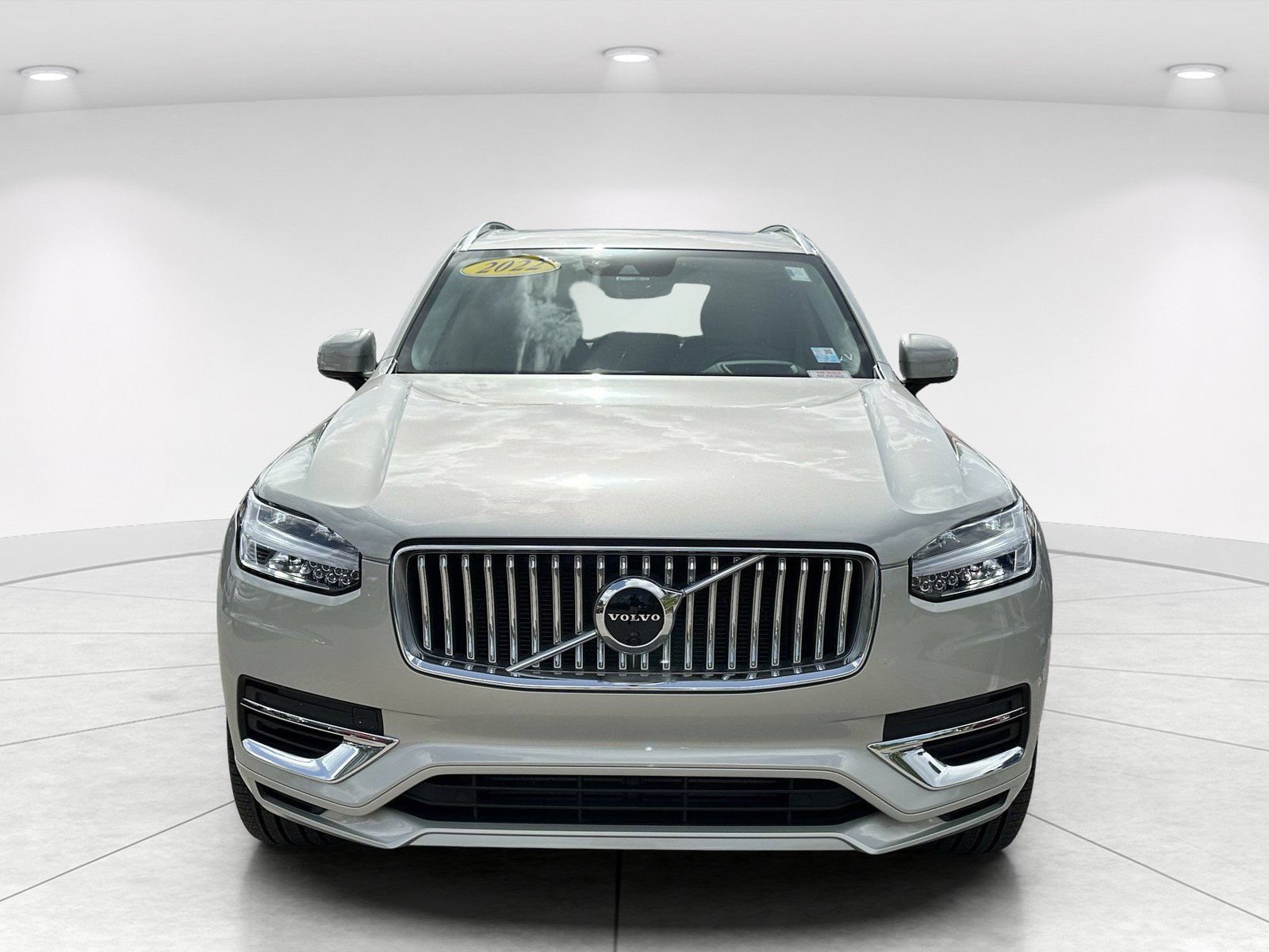 Used 2022 Volvo XC90 T8 Inscription w/ Advanced Package AWD/4WD image 2