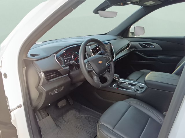 Used 2023 Chevrolet Traverse LT w/ LT Premium Package AWD/4WD image 10