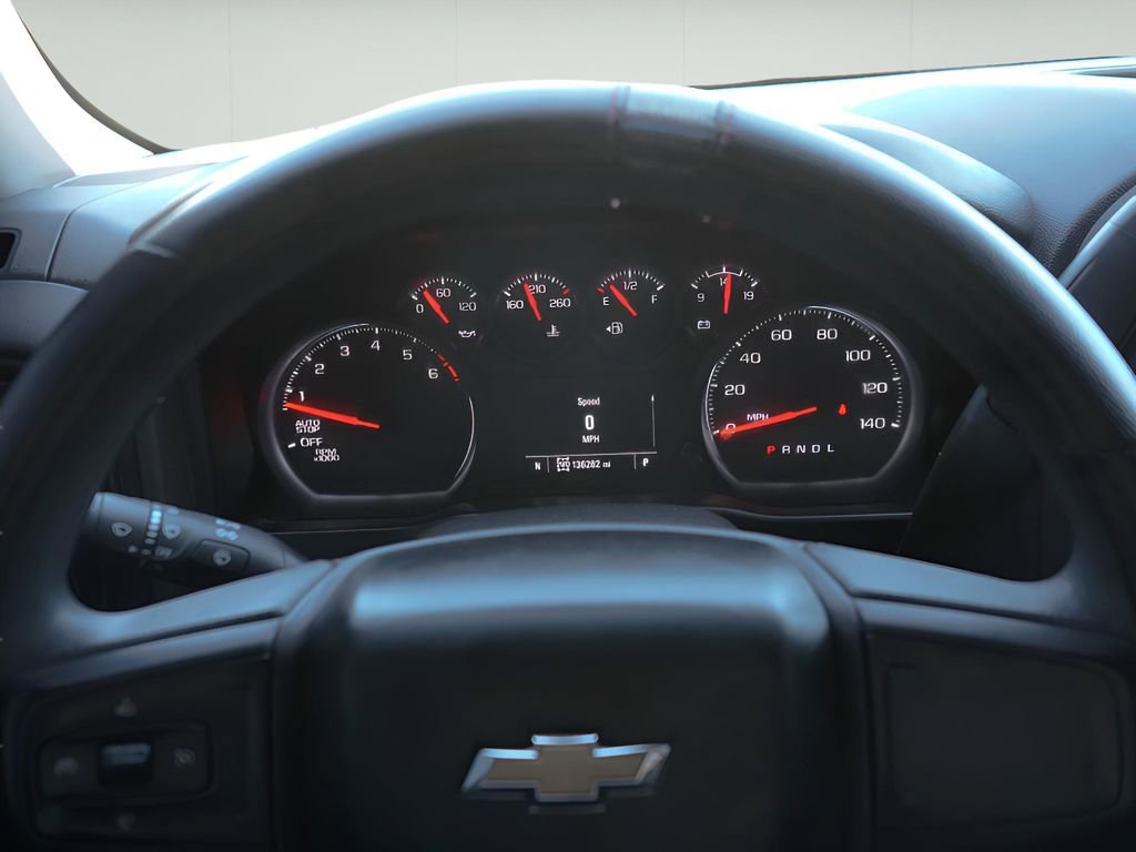 Used 2020 Chevrolet Silverado 1500 Custom w/ Custom Value Package image 16