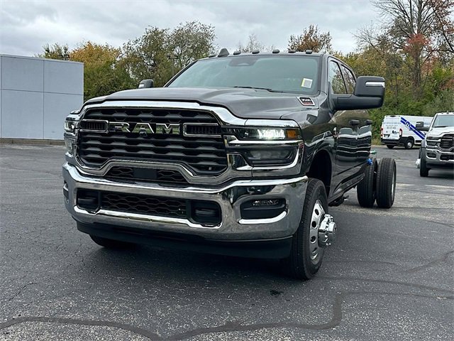 New 2026 RAM 3500 Tradesman image 3