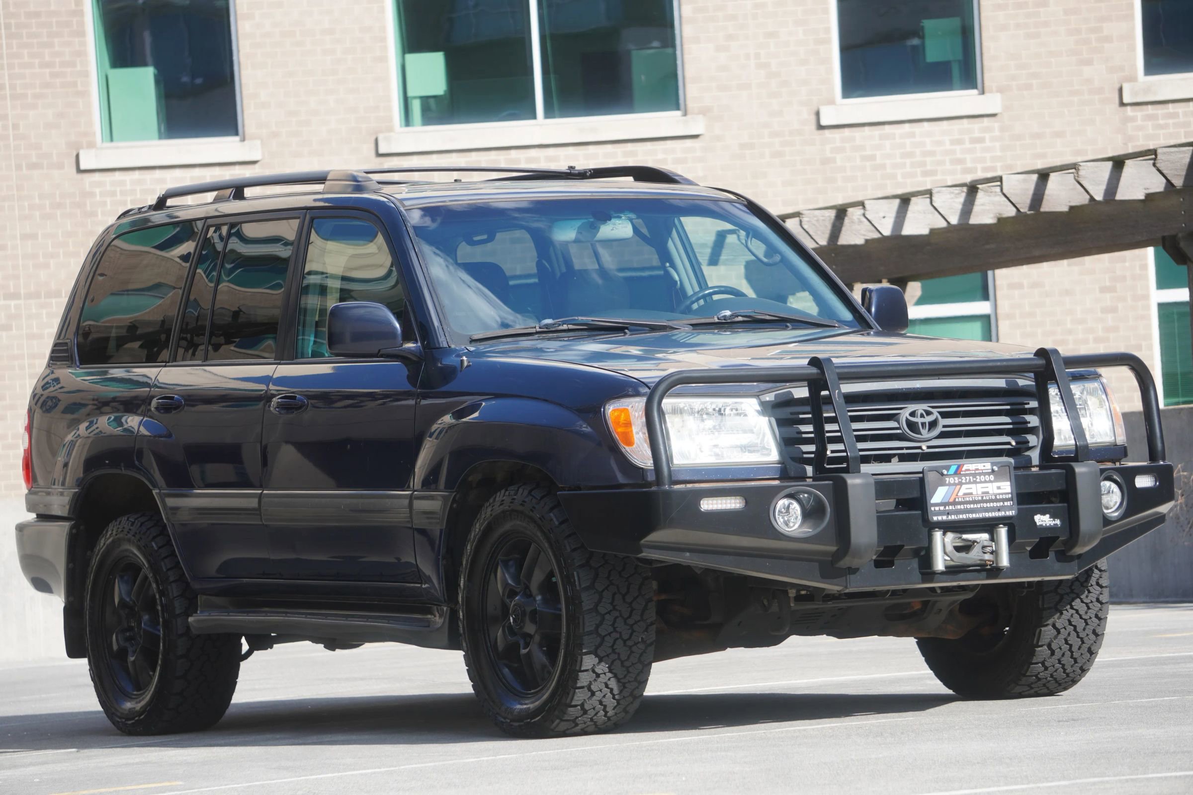 Used 2004 Toyota Land Cruiser AWD/4WD image 18