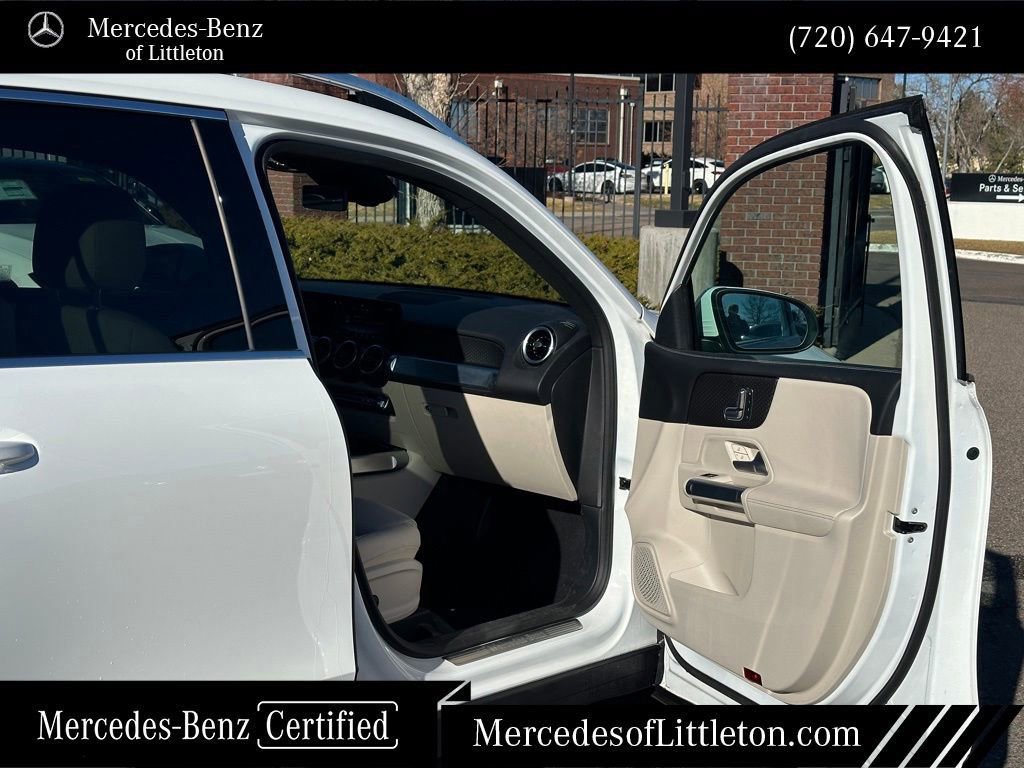 Certified 2025 Mercedes-Benz GLB 250 4MATIC image 30