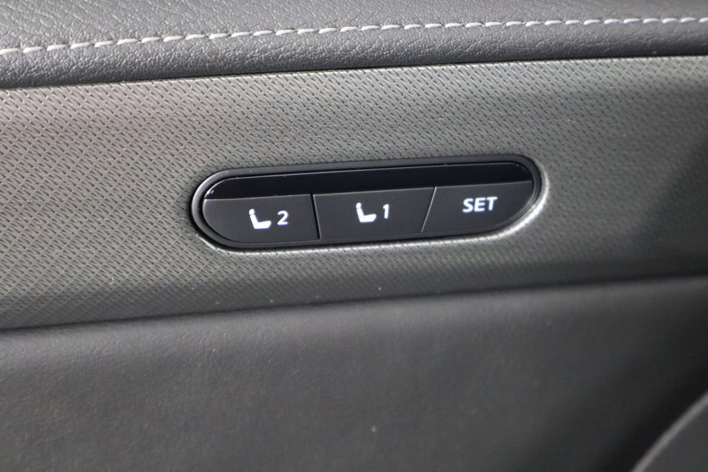 Used 2023 INFINITI QX60 Luxe w/ Cargo Package FWD image 23