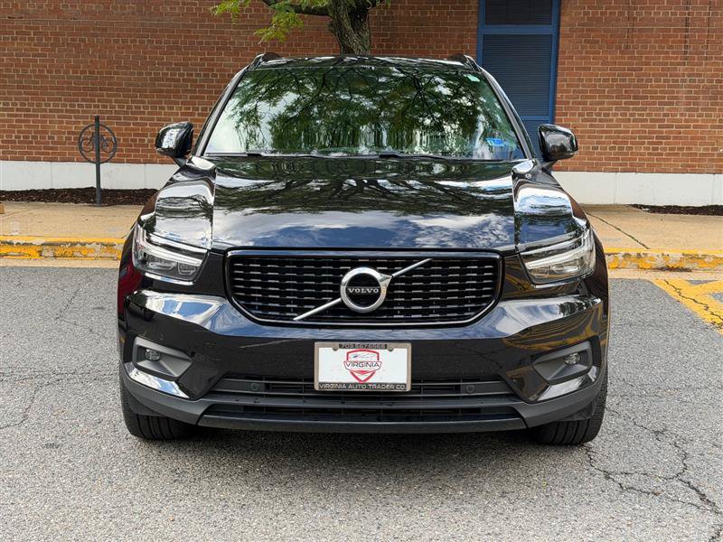 Used 2020 Volvo XC40 T5 R-Design w/ Protection Package Premier AWD/4WD image 3