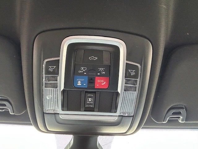 Used 2022 RAM 3500 Laramie w/ Night Edition AWD/4WD image 33