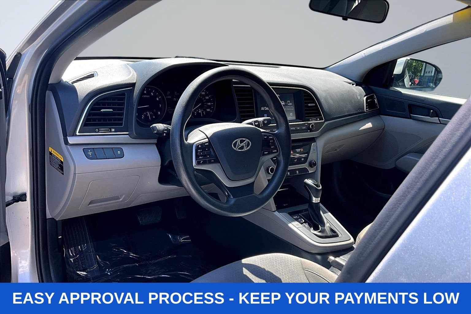 Used 2017 Hyundai Elantra SE FWD image 21