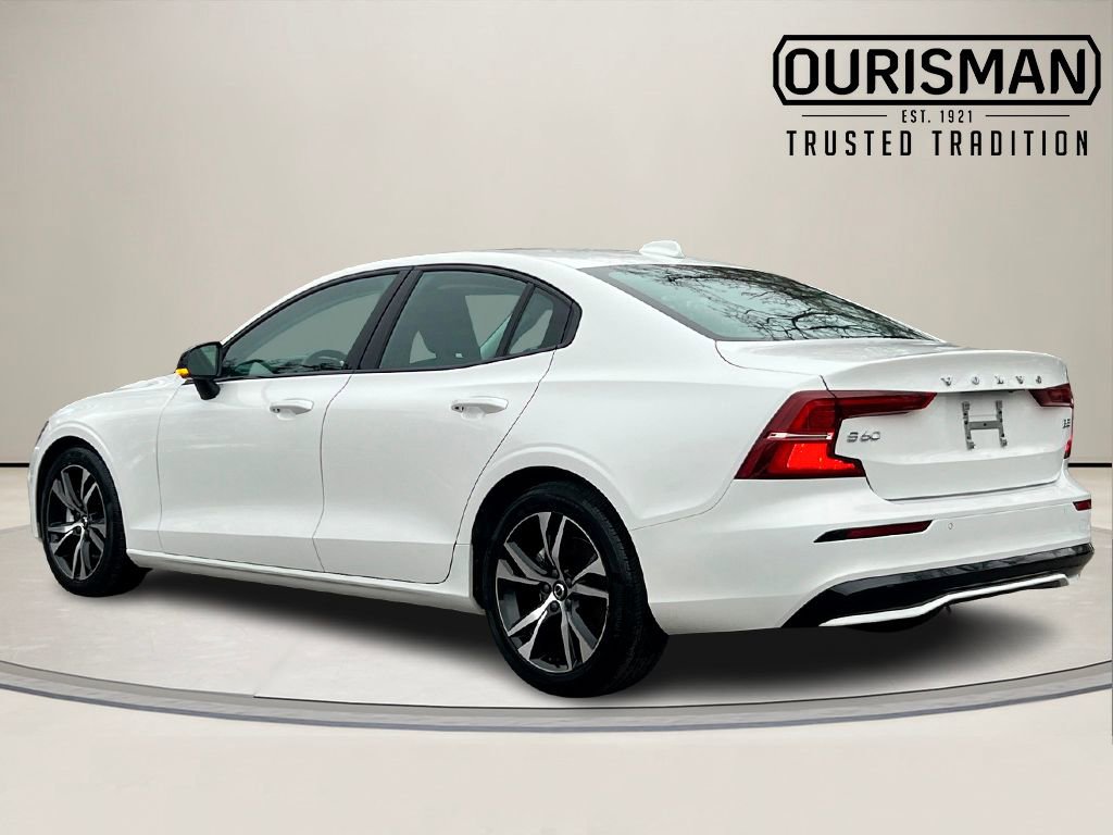 Used 2024 Volvo S60 B5 Core image 4