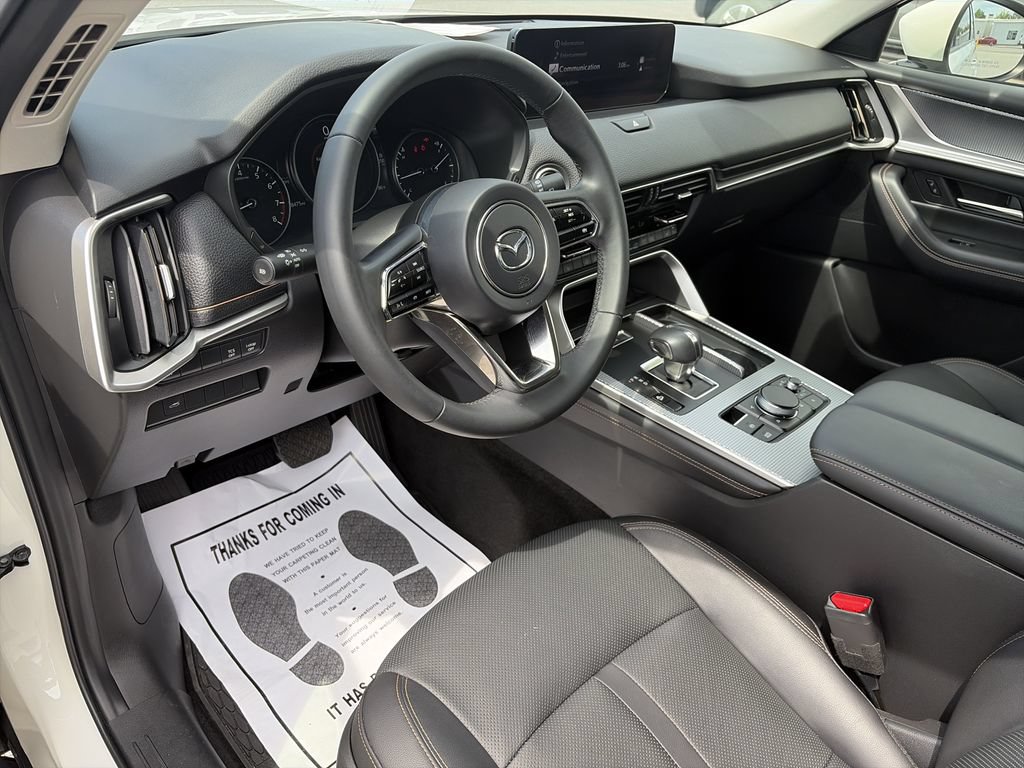Used 2024 MAZDA CX-90 3.3 Turbo w/ Preferred Plus AWD/4WD image 11