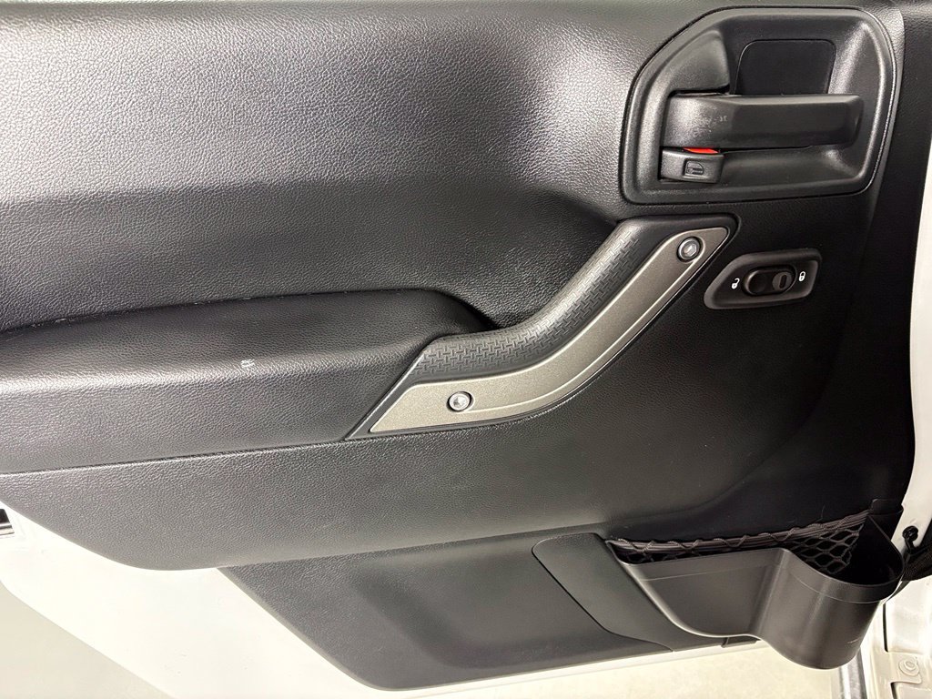 Used 2017 Jeep Wrangler Sport AWD/4WD image 17