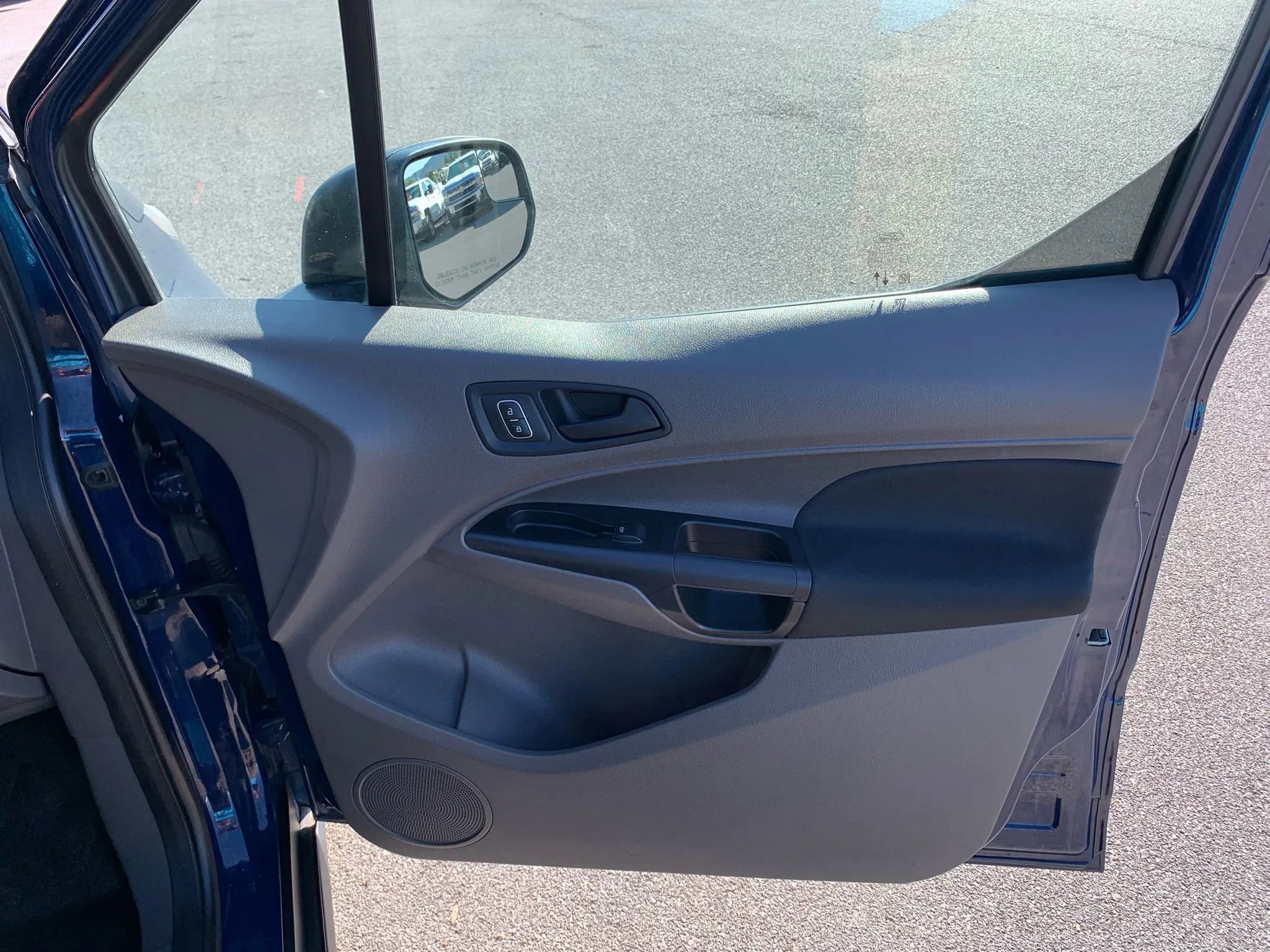 Used 2022 Ford Transit Connect XL image 21