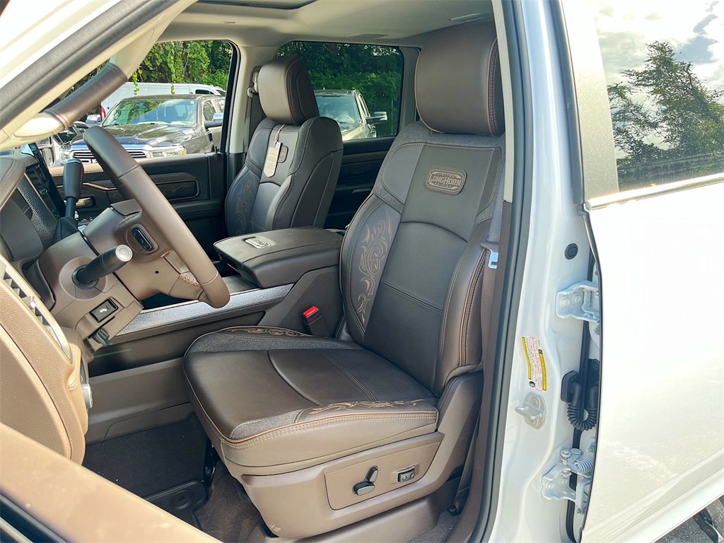 New 2026 RAM 3500 Limited image 22