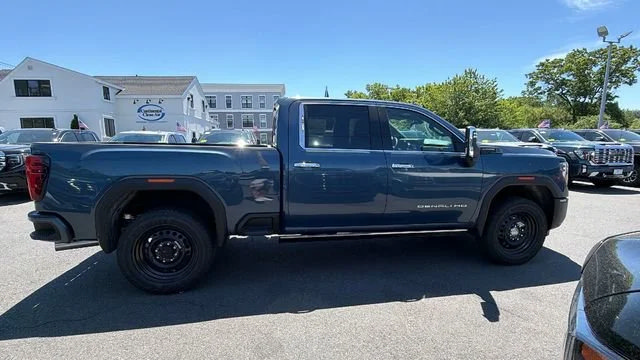 New 2026 GMC Sierra 2500 Denali Ultimate AWD/4WD image 8