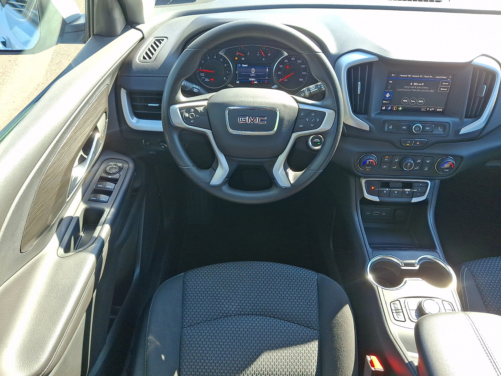 Used 2022 GMC Terrain SLE w/ Driver Convenience Package AWD/4WD image 11