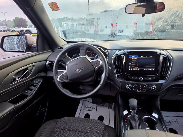 Used 2023 Chevrolet Traverse LT w/ Midnight/Sport Edition AWD/4WD image 15