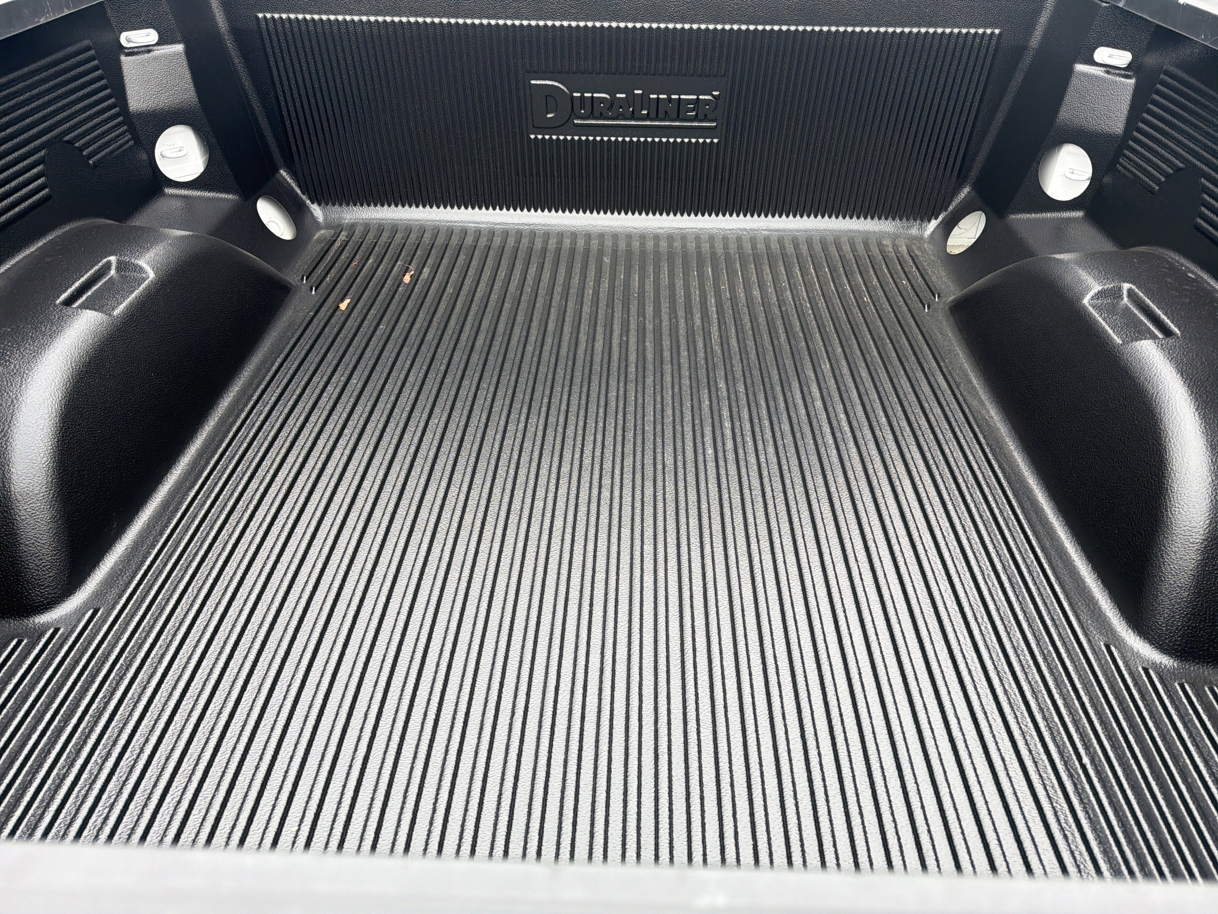 Used 2025 Chevrolet Silverado 1500 LT image 5