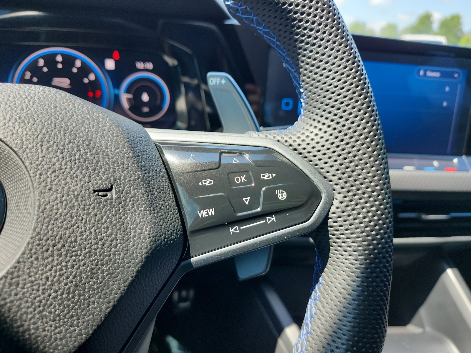 Used 2022 Volkswagen Golf R AWD/4WD image 27