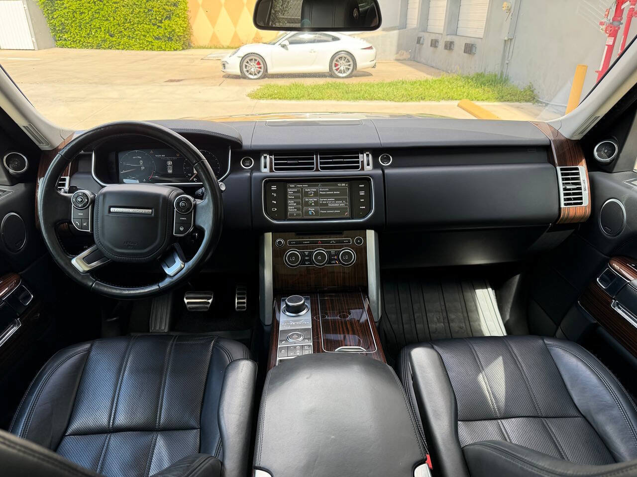 Used 2015 Land Rover Range Rover Supercharged AWD/4WD image 18