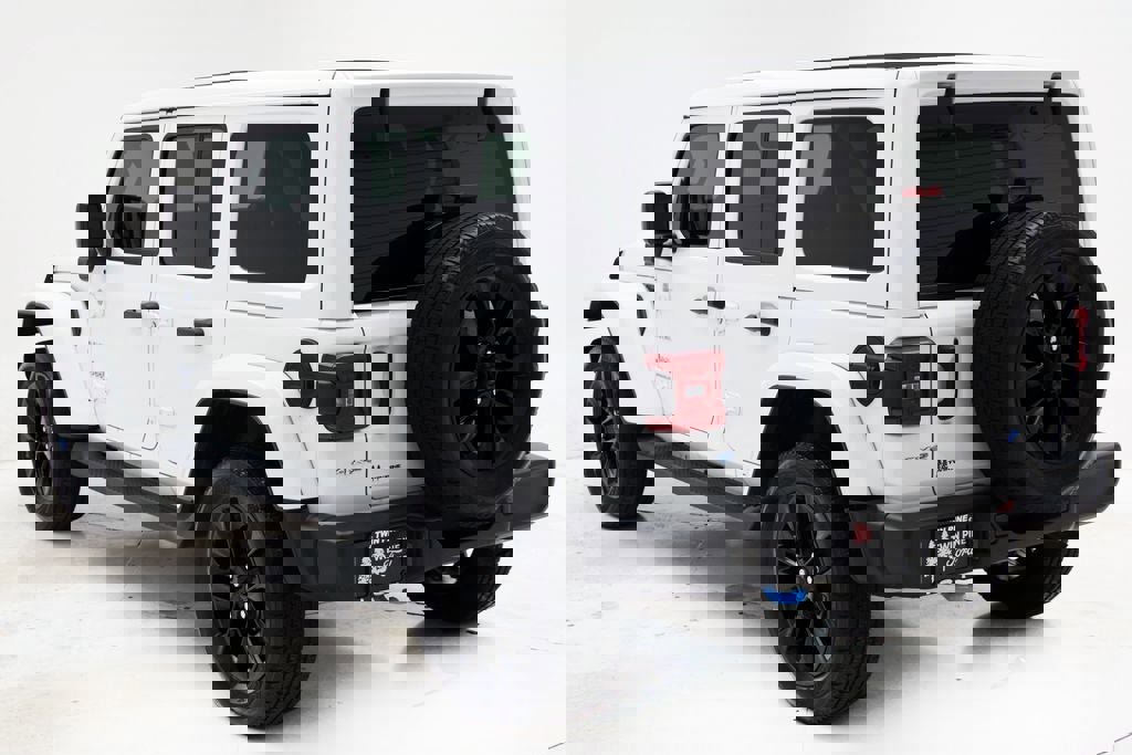 Used 2023 Jeep Wrangler Unlimited Sahara image 7