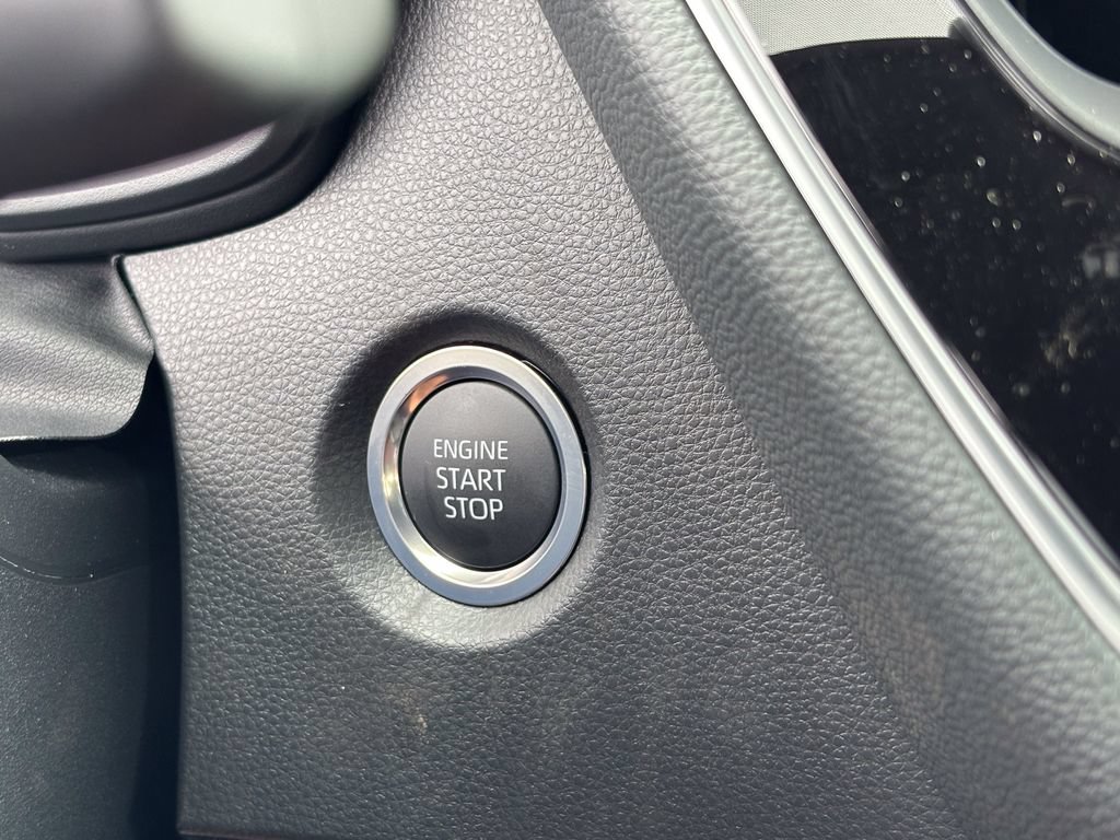 New 2026 Toyota Corolla SE FWD image 19