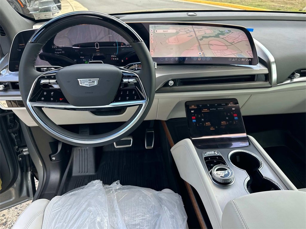 New 2026 Cadillac Vistiq Sport w/ LPO, Floor Liner Package image 10