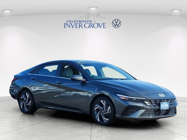 Used 2024 Hyundai Elantra Limited image 1