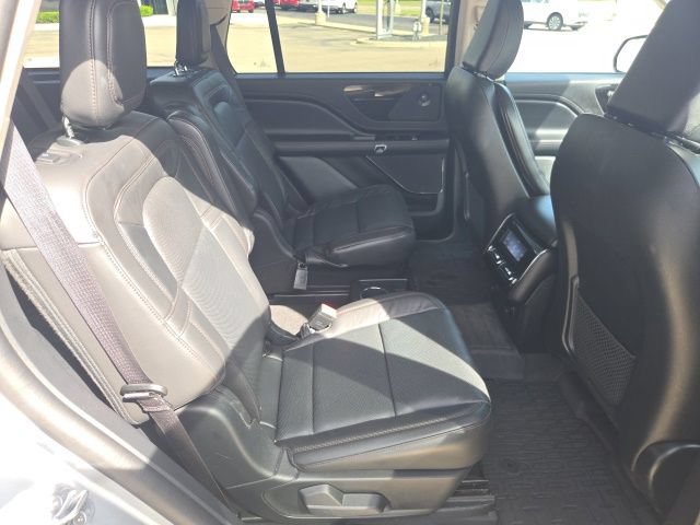 Certified 2023 Lincoln Aviator Reserve w/ Jet Package AWD/4WD image 12