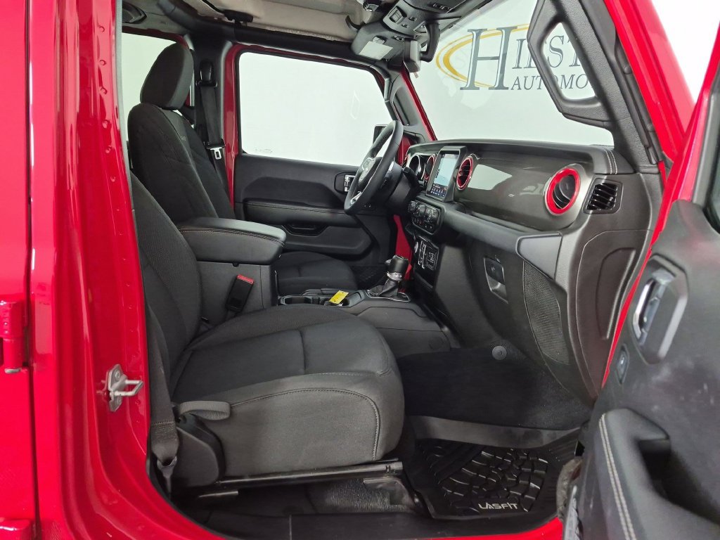 Used 2023 Jeep Gladiator Overland AWD/4WD image 34