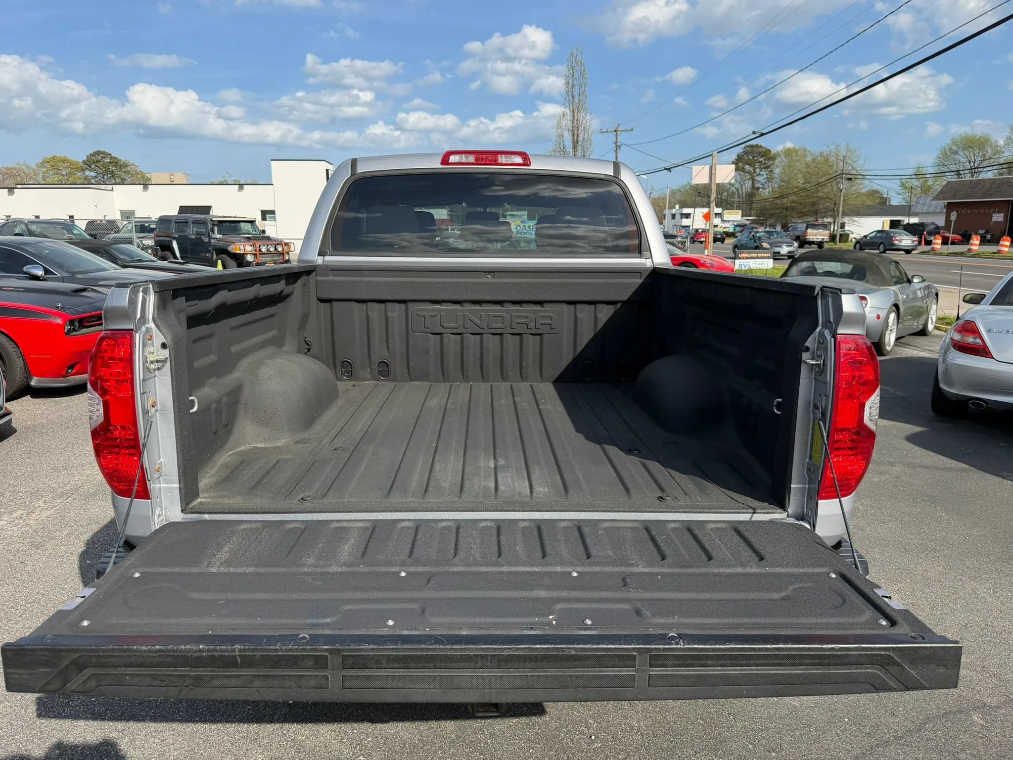 Used 2016 Toyota Tundra SR5 w/ TRD Off Road Package AWD/4WD image 12