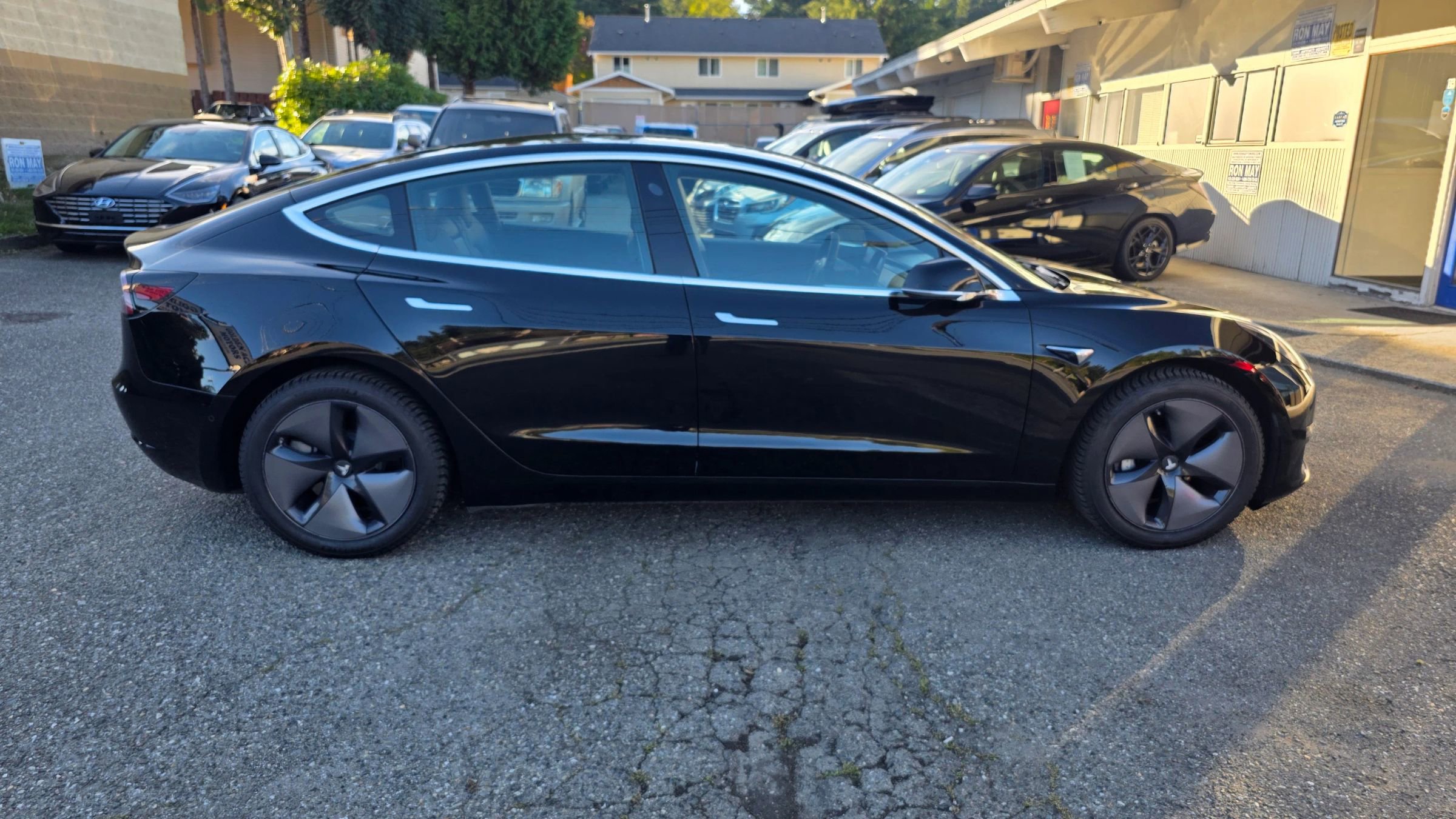 Used 2018 Tesla Model 3 Long Range image 4