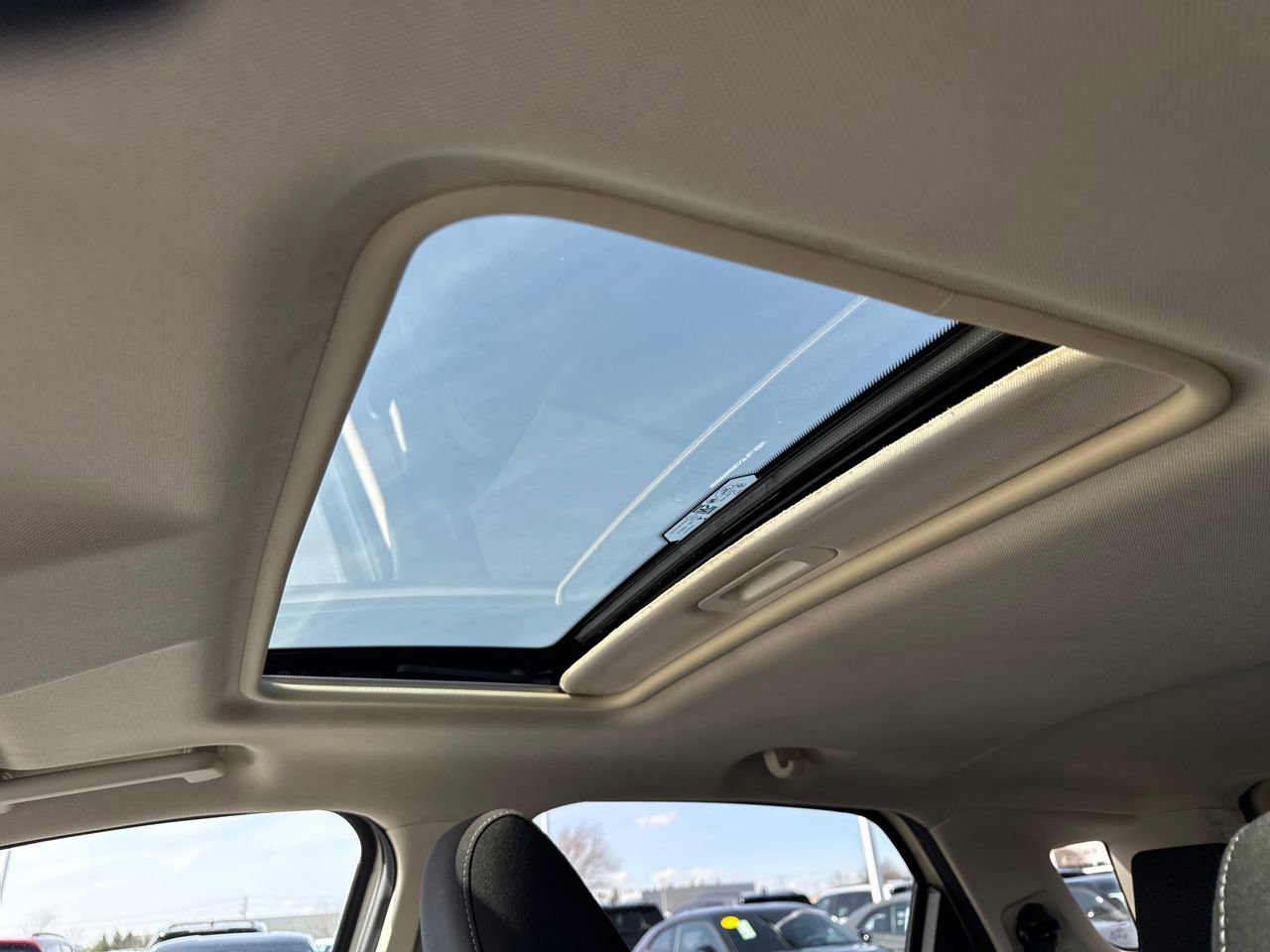 Used 2020 Ford EcoSport SE w/ SE Convenience Package image 11